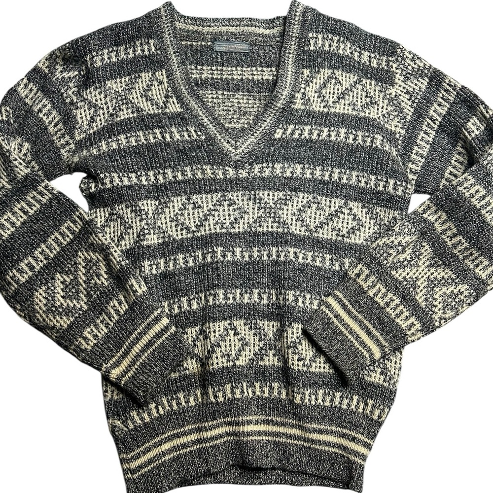 Vintage Murray’s Sweater Men’s Large Gray Black Cream‎ Knit V-Neck Aztec Pattern